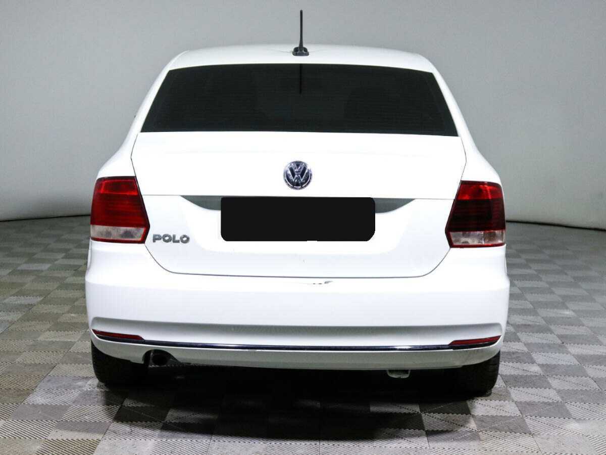 Купить Volkswagen Polo с пробегом. Фото: #4