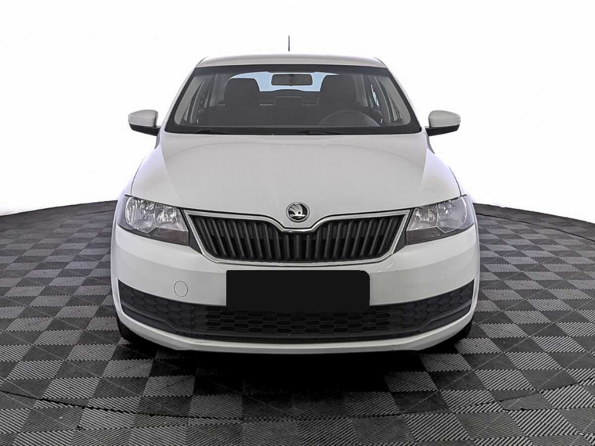 Купить Skoda Rapid с пробегом. Фото: #1