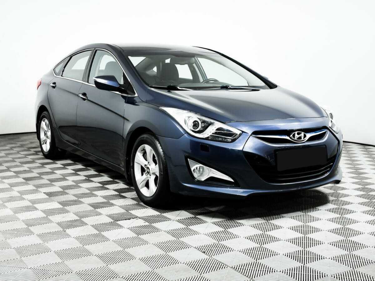 Купить Hyundai i40 с пробегом. Фото: #2