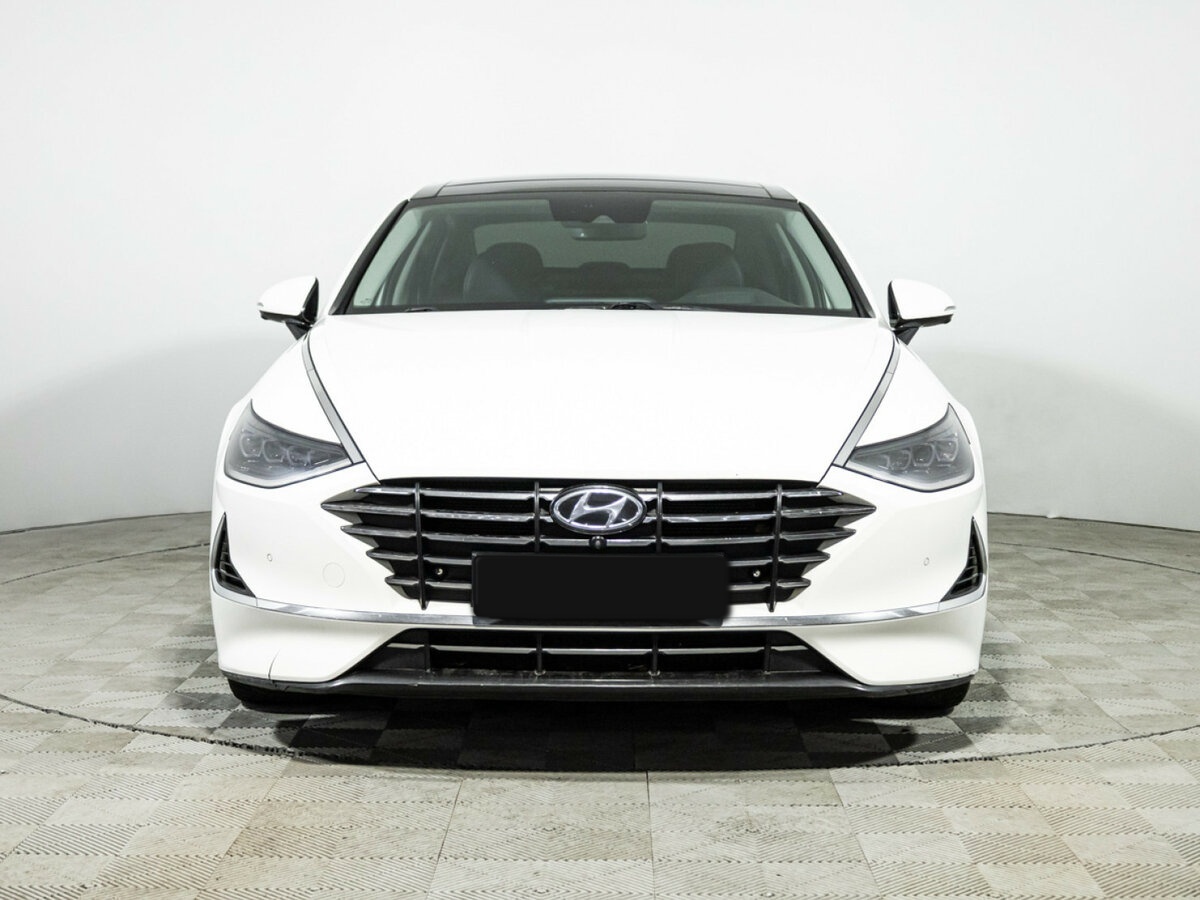 Купить Hyundai Sonata с пробегом. Фото: #1