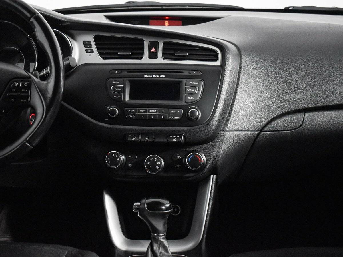 Купить Kia Ceed с пробегом. Фото: #11