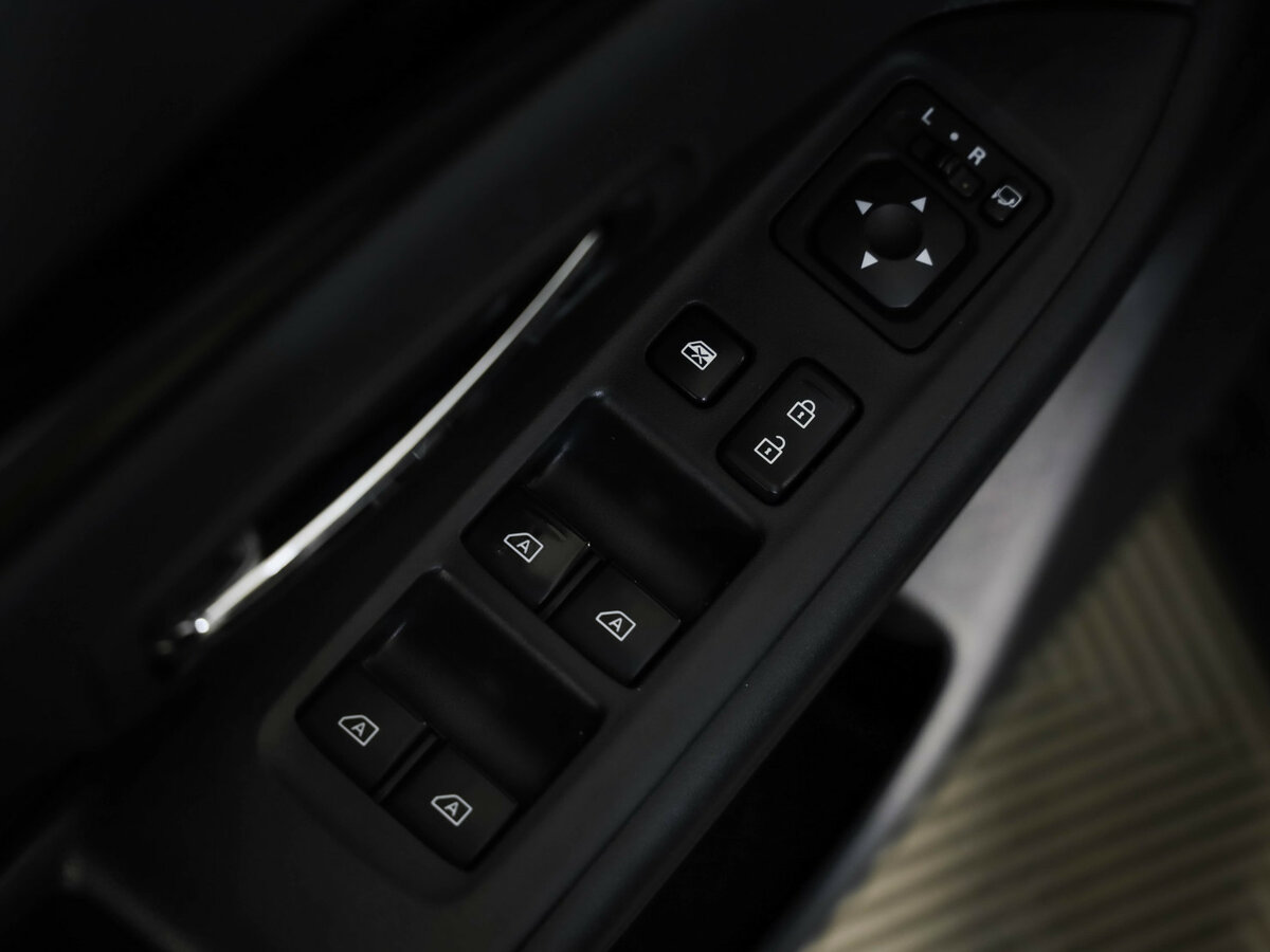Купить Mitsubishi Outlander с пробегом. Фото: #22