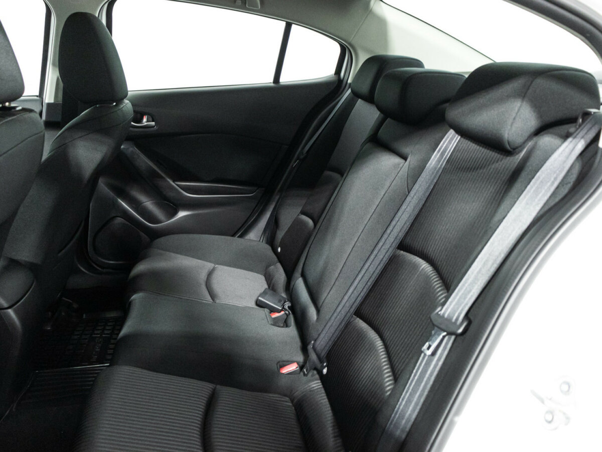 Купить Mazda 3 с пробегом. Фото: #9