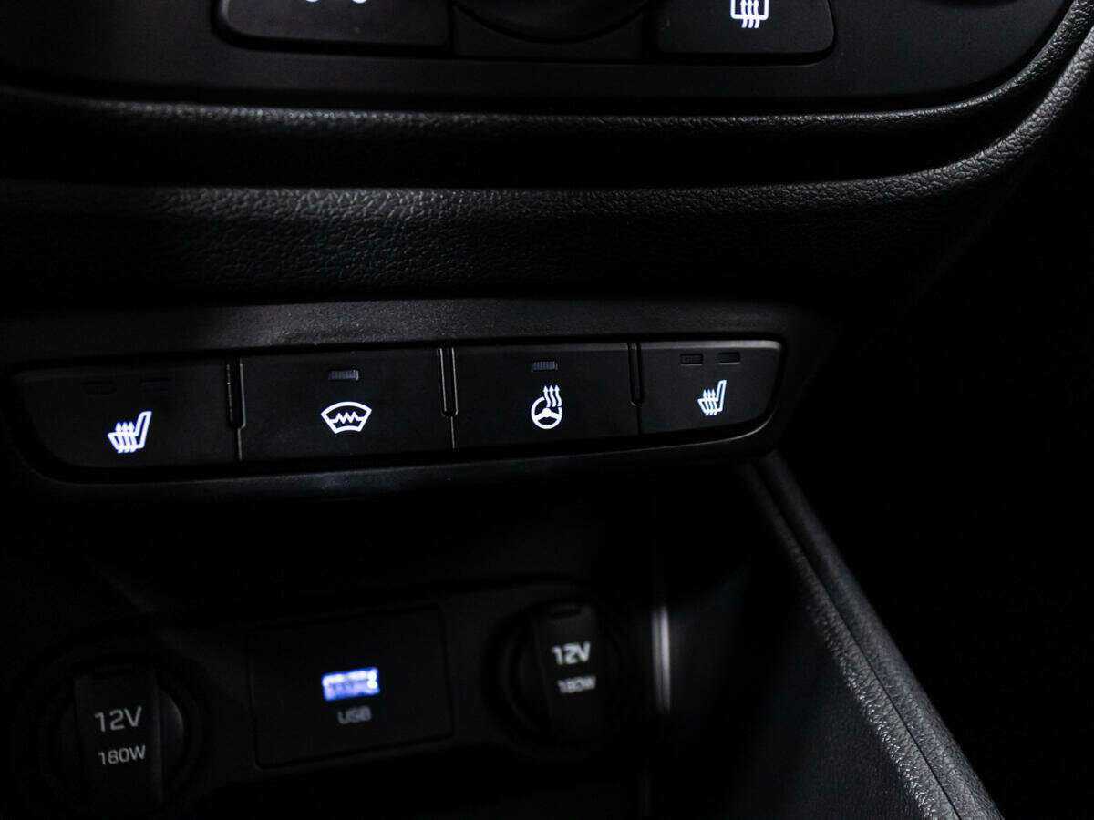 Купить Hyundai Solaris с пробегом. Фото: #16