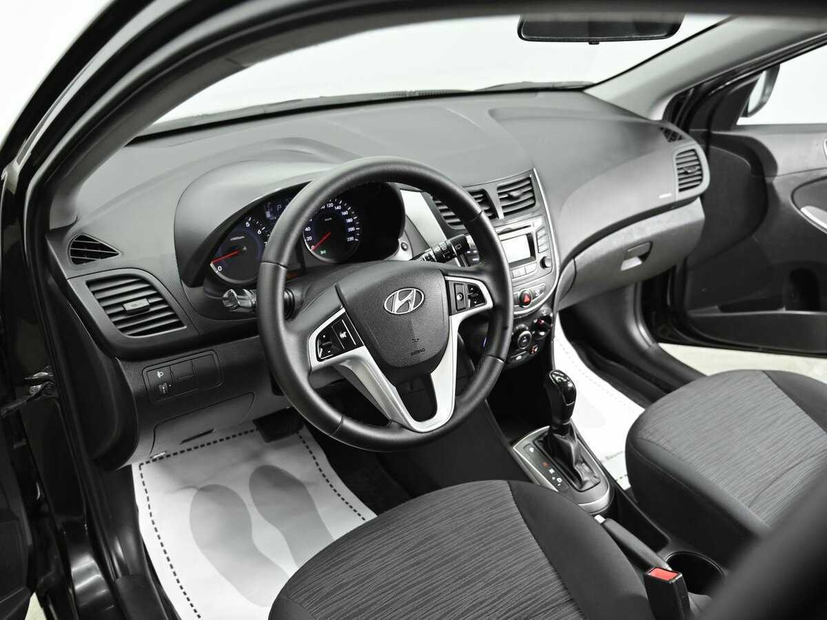Купить Hyundai Solaris с пробегом. Фото: #5