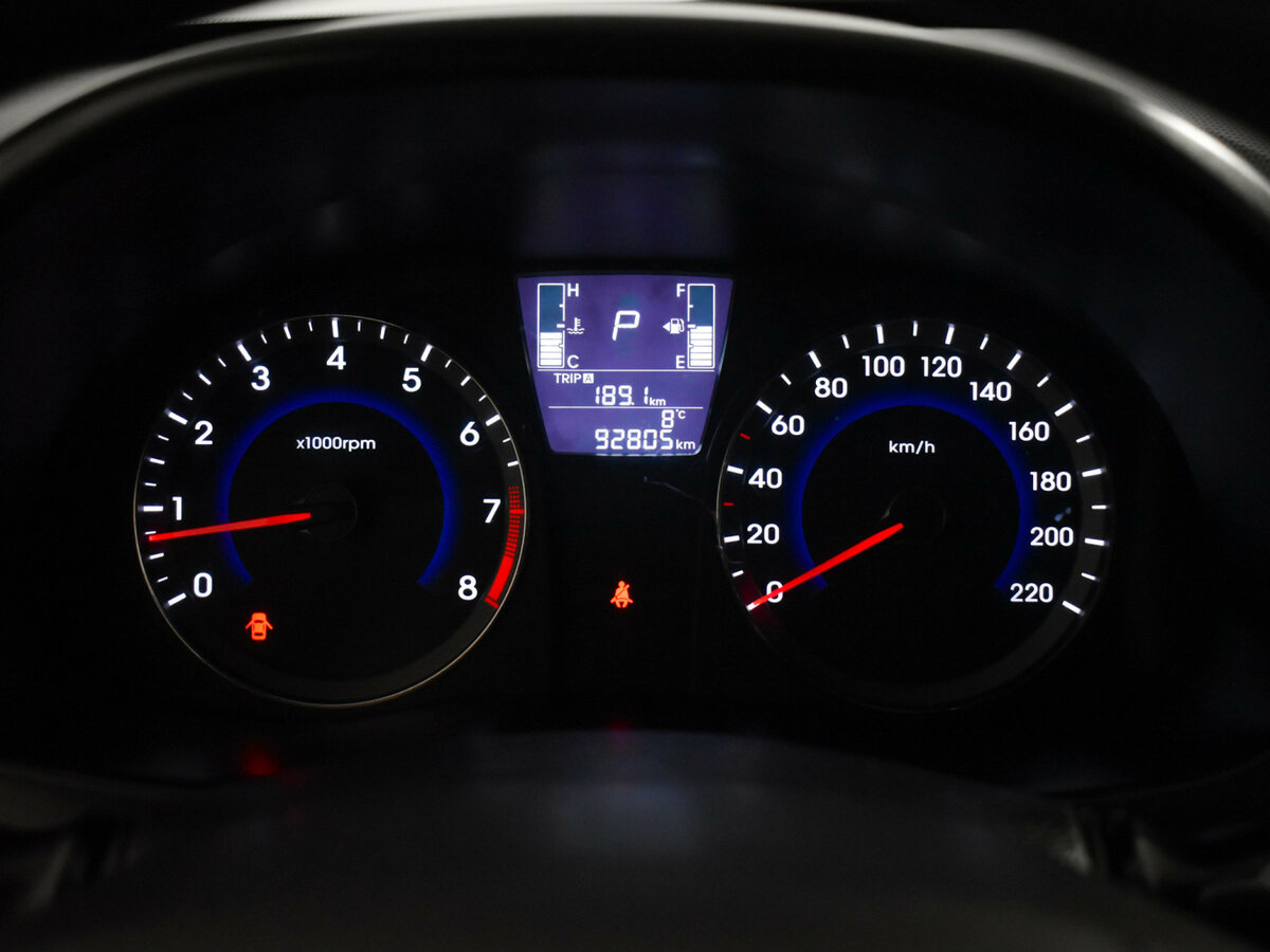 Купить Hyundai Solaris с пробегом. Фото: #16