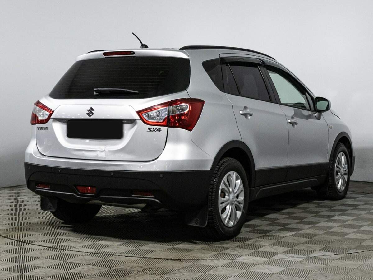Купить Suzuki SX4 с пробегом. Фото: #4