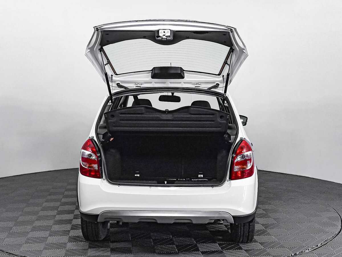 Купить Lada (ВАЗ) Granta с пробегом. Фото: #9