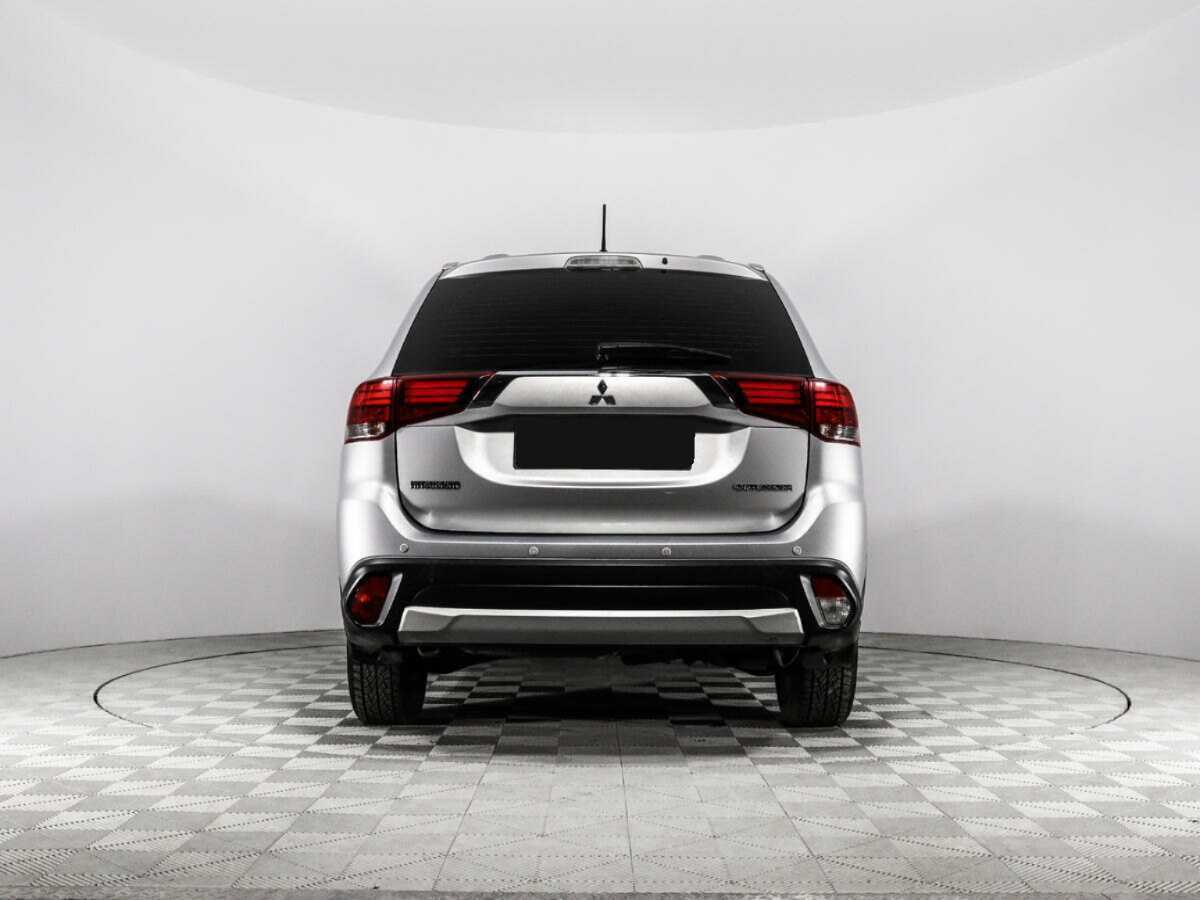 Купить Mitsubishi Outlander с пробегом. Фото: #5