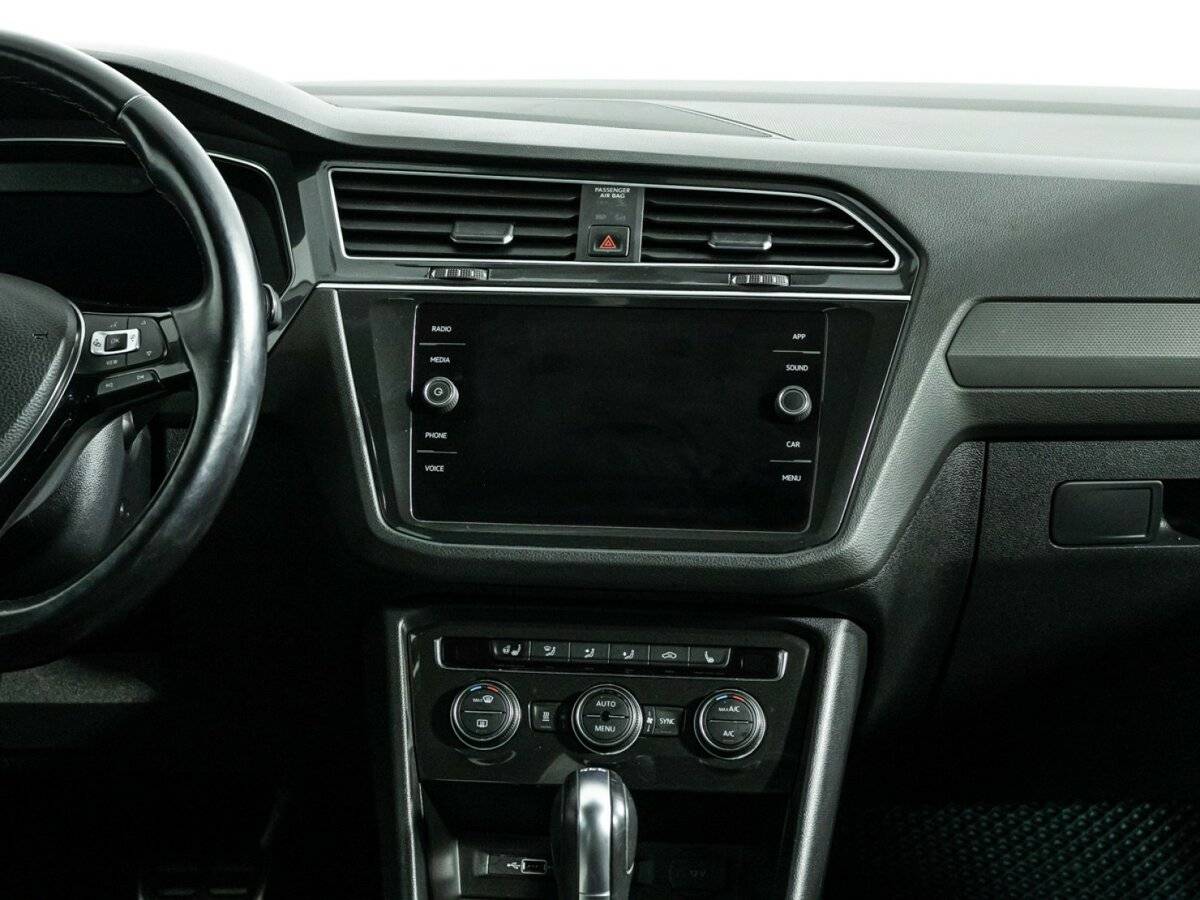 Купить Volkswagen Tiguan с пробегом. Фото: #13