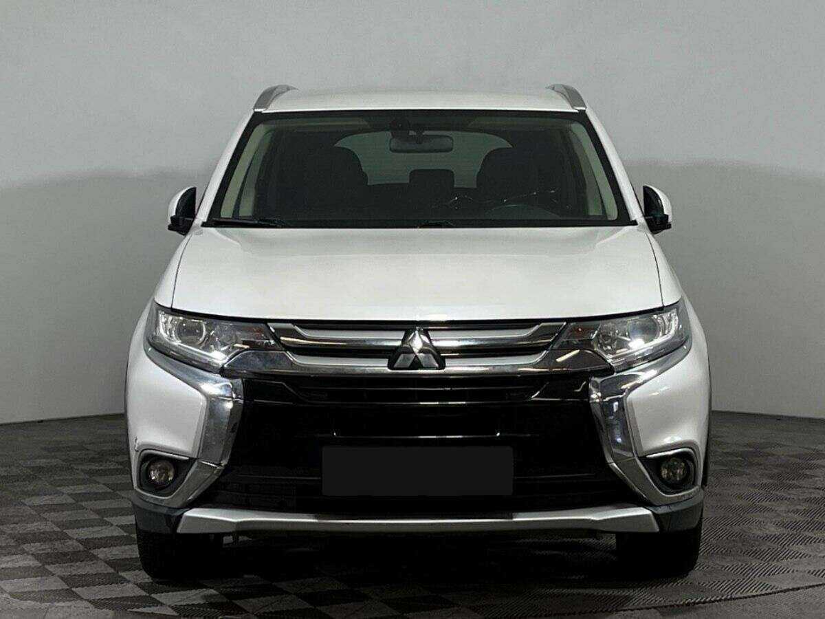 Купить Mitsubishi Outlander с пробегом. Фото: #1