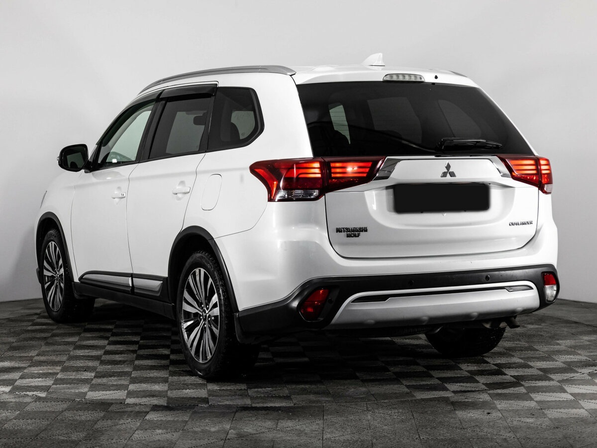 Купить Mitsubishi Outlander с пробегом. Фото: #5