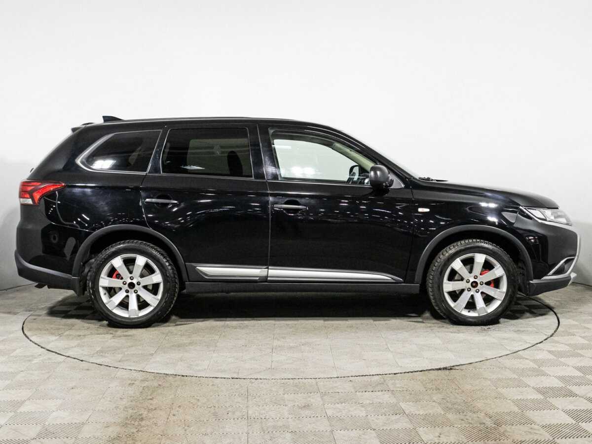 Купить Mitsubishi Outlander с пробегом. Фото: #3