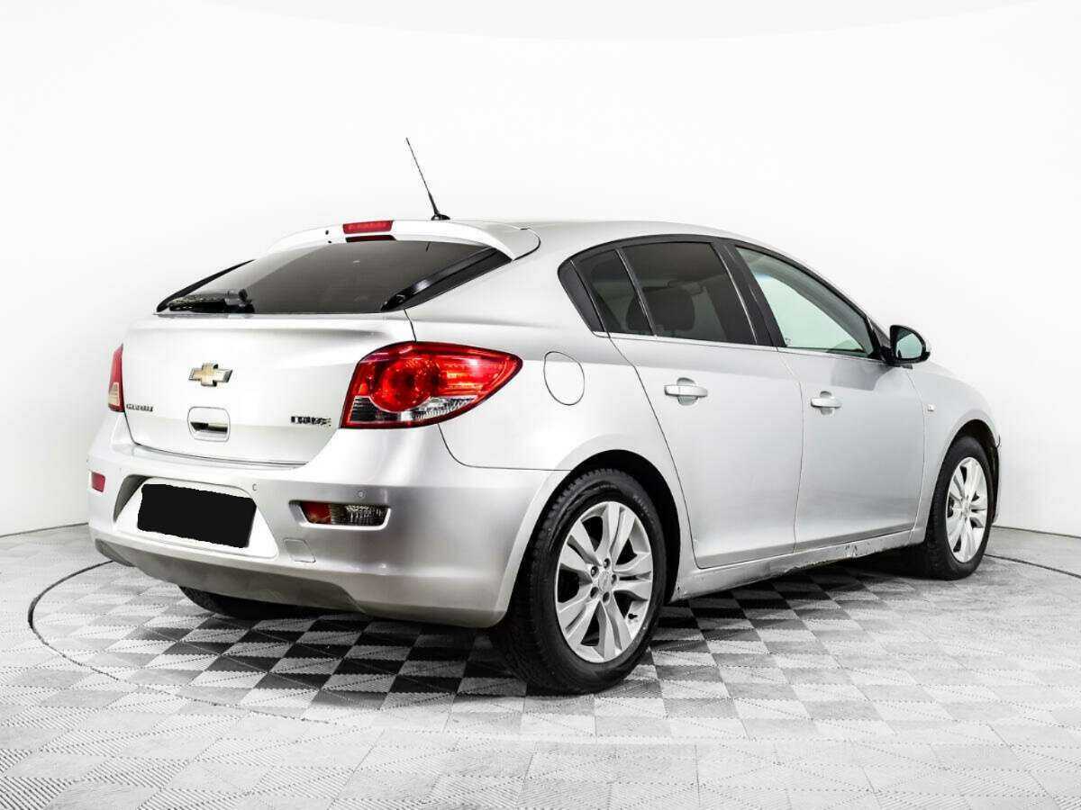 Купить Chevrolet Cruze с пробегом. Фото: #4
