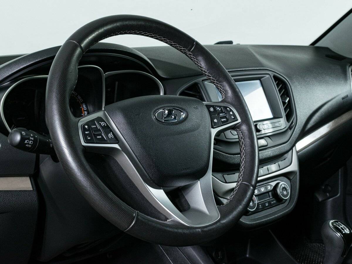 Купить Lada (ВАЗ) Vesta с пробегом. Фото: #11