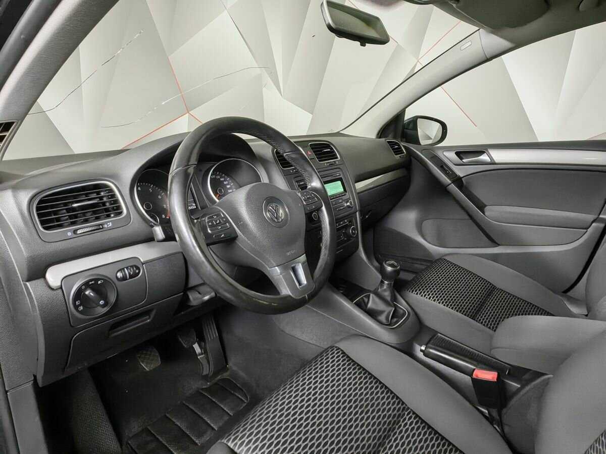 Купить Volkswagen Golf с пробегом. Фото: #13