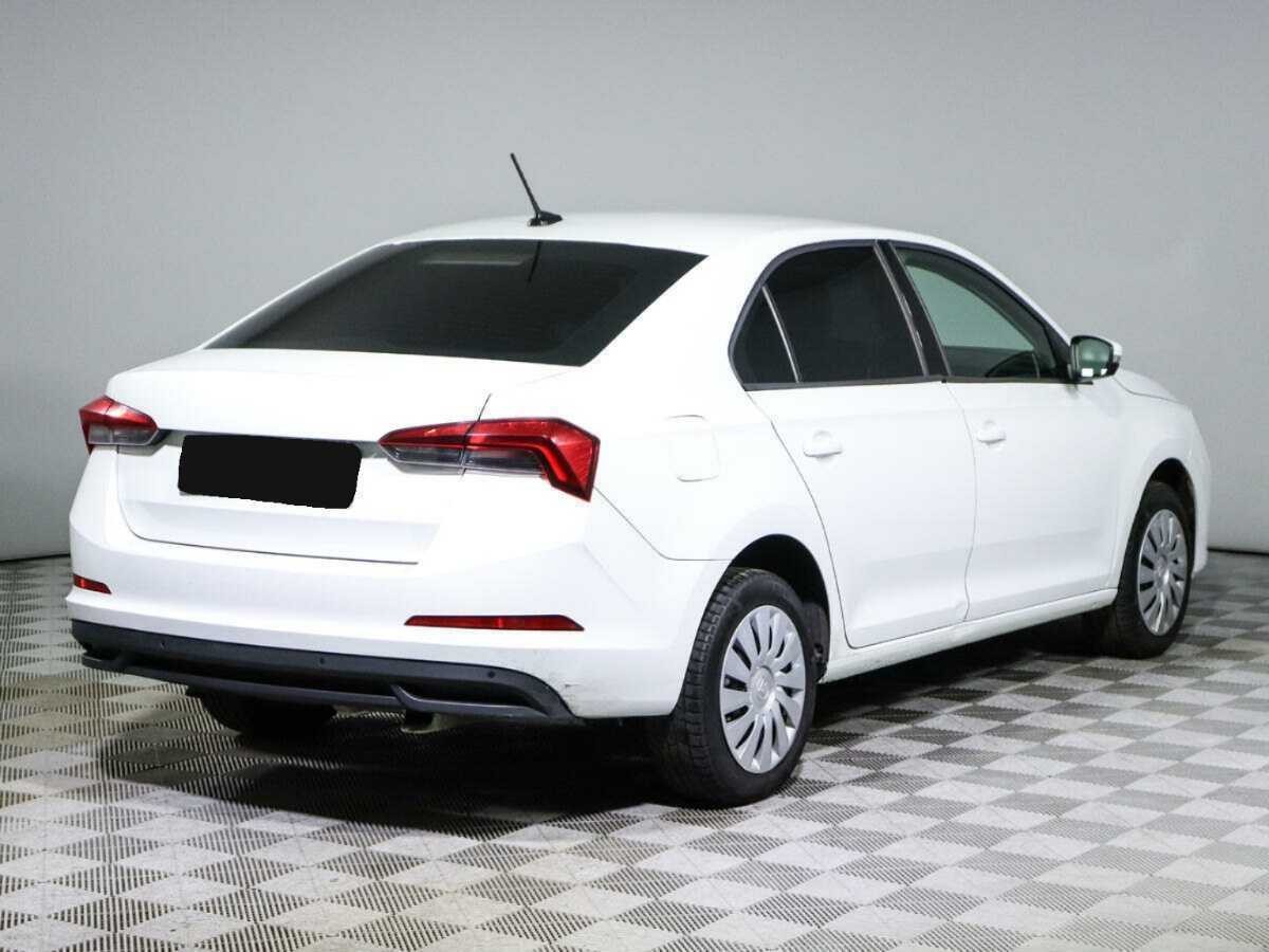 Купить Skoda Rapid с пробегом. Фото: #4