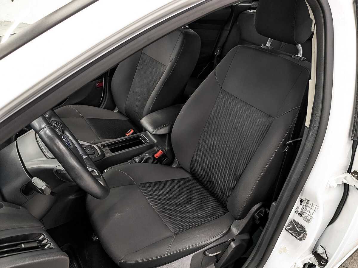 Купить Ford Focus с пробегом. Фото: #17