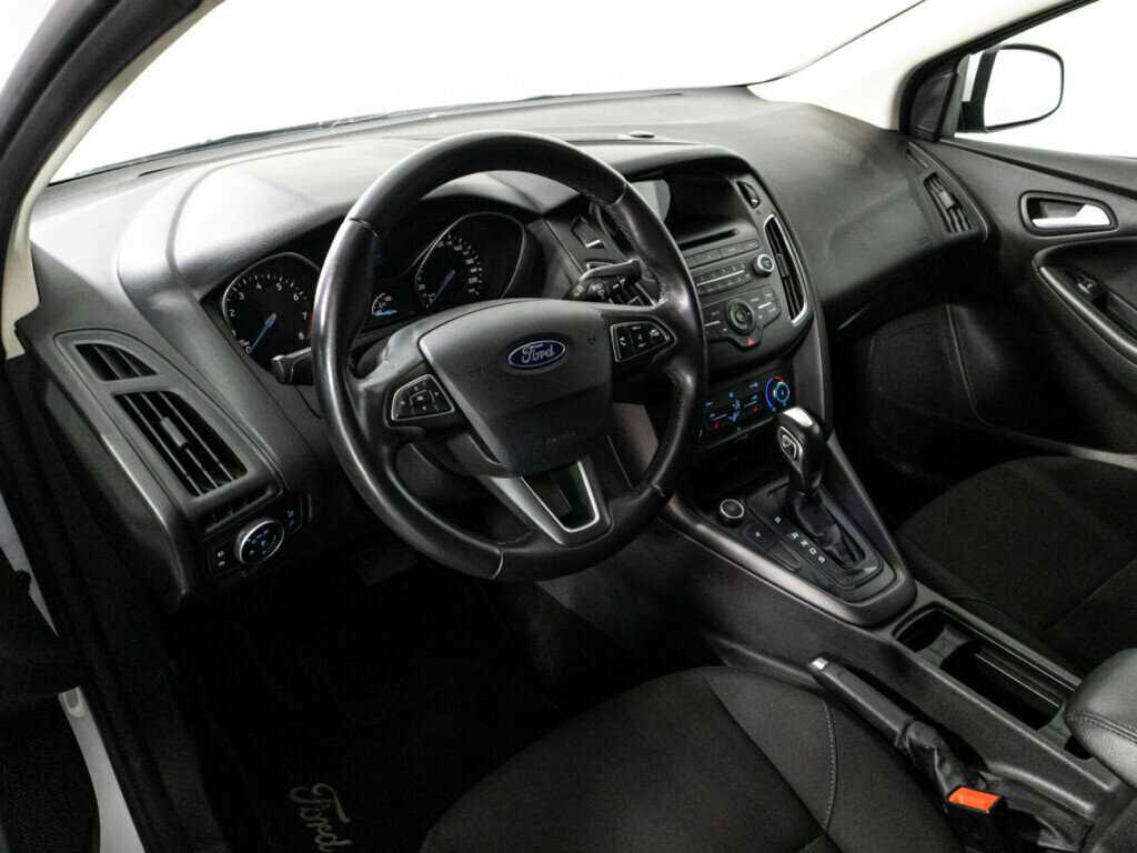 Купить Ford Focus с пробегом. Фото: #8