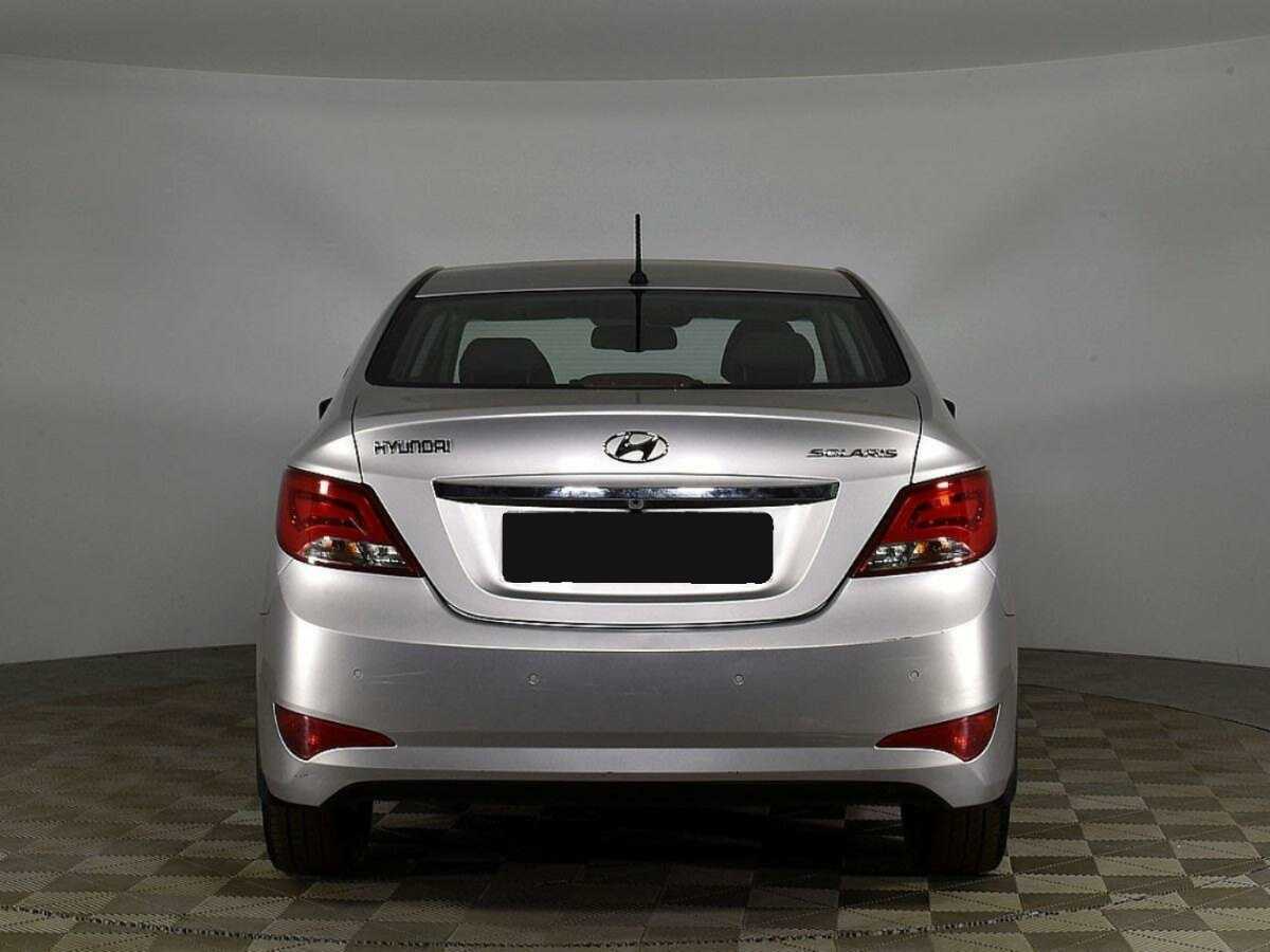 Купить Hyundai Solaris с пробегом. Фото: #3