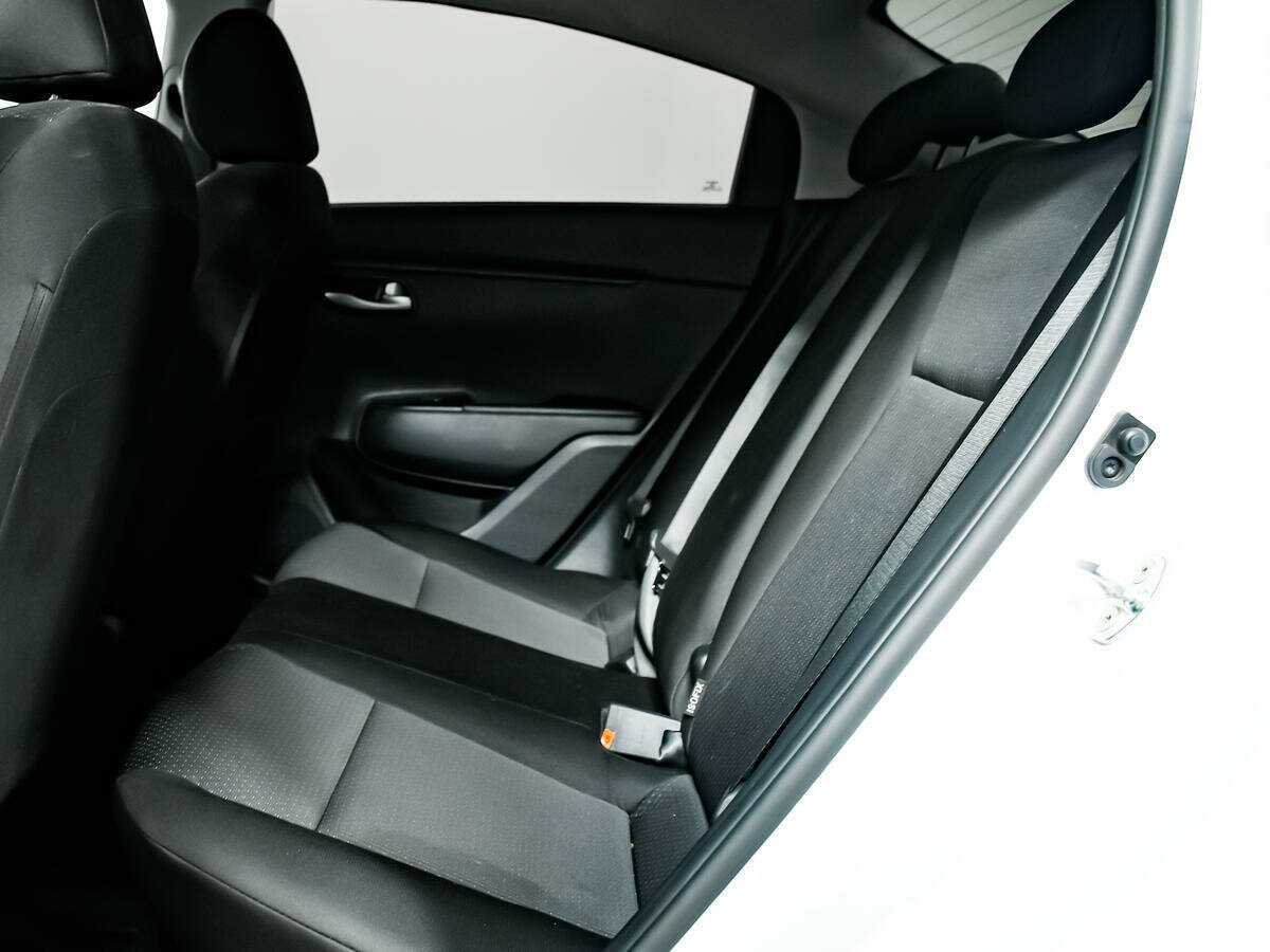 Купить Kia Rio с пробегом. Фото: #11