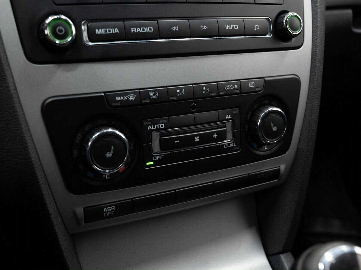 Купить Skoda Octavia с пробегом. Фото: #19