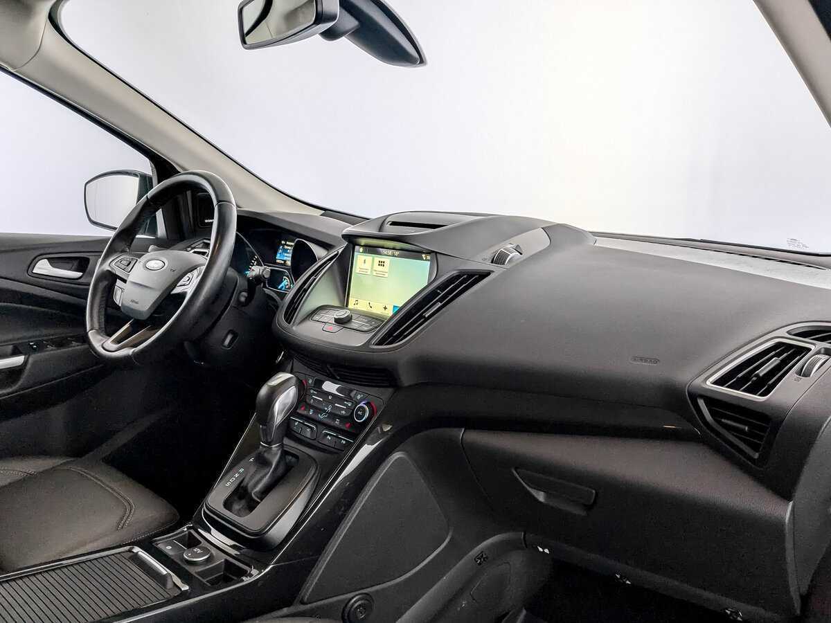 Купить Ford Kuga с пробегом. Фото: #8