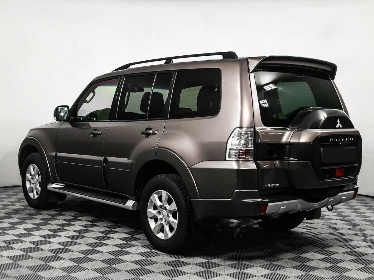 Купить Mitsubishi Pajero с пробегом. Фото: #6