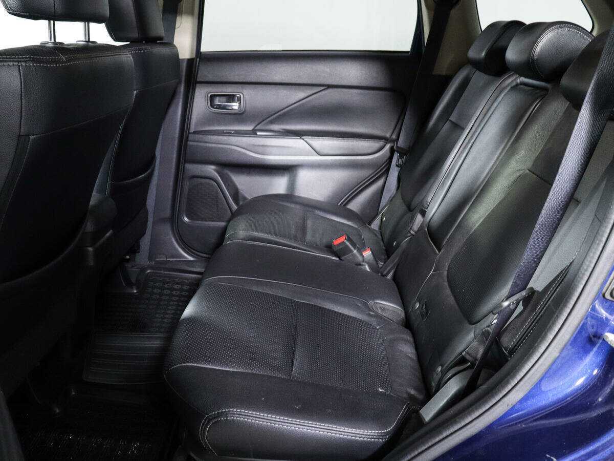 Купить Mitsubishi Outlander с пробегом. Фото: #7