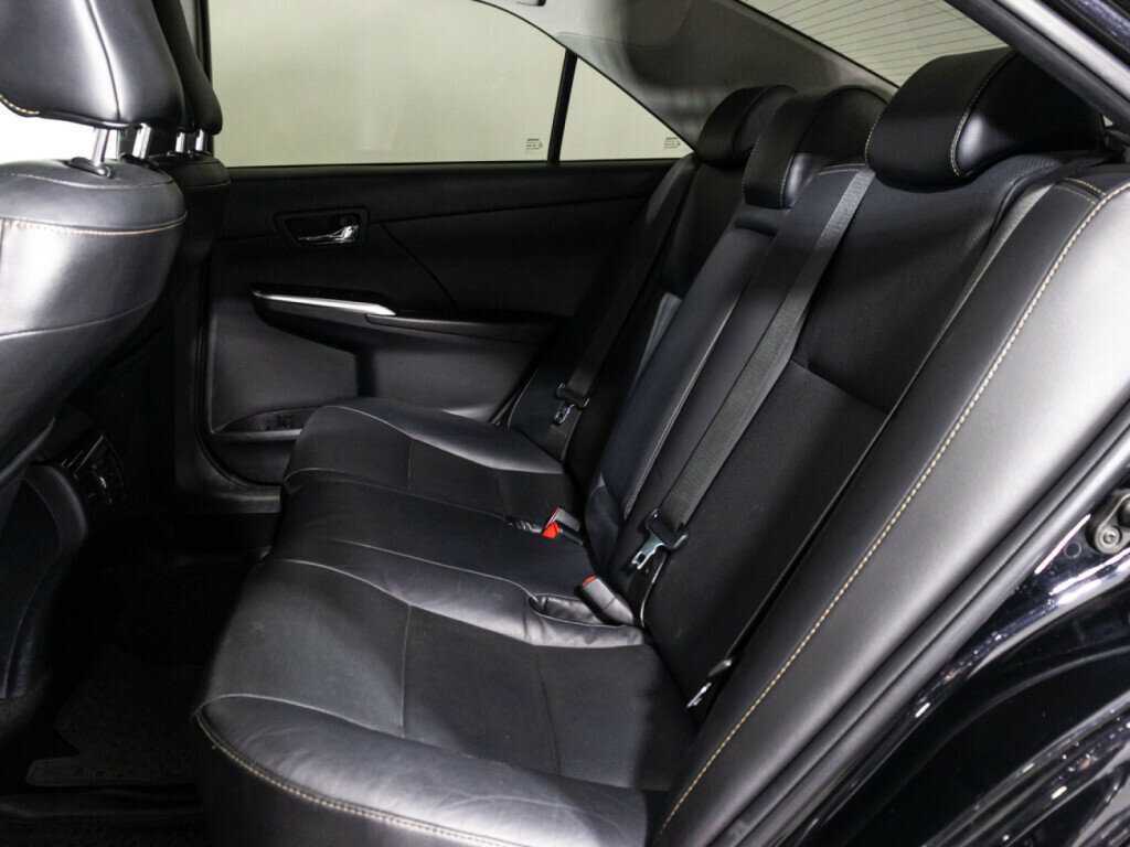 Купить Toyota Camry с пробегом. Фото: #9