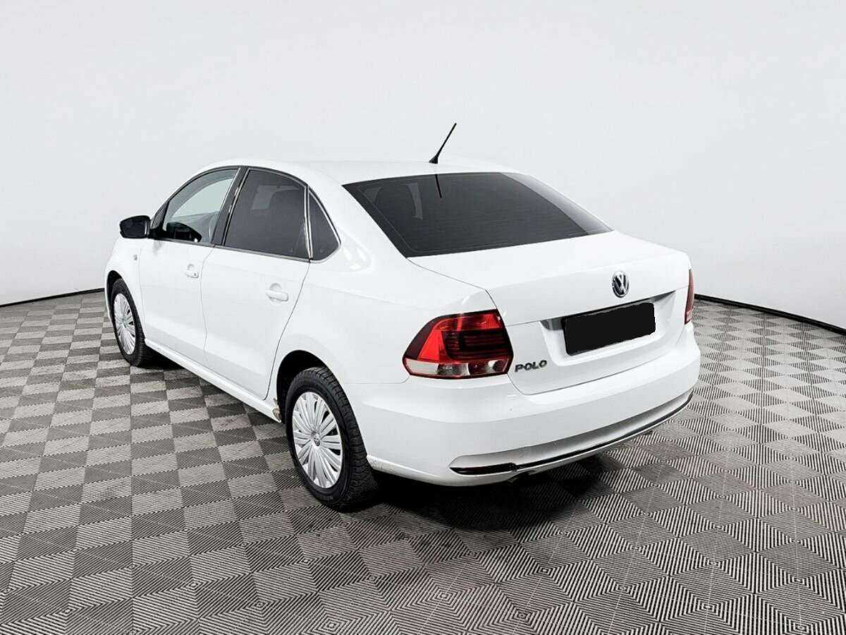 Купить Volkswagen Polo с пробегом. Фото: #6