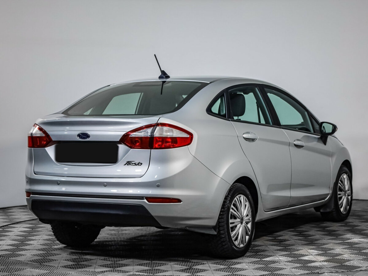 Купить Ford Fiesta с пробегом. Фото: #3