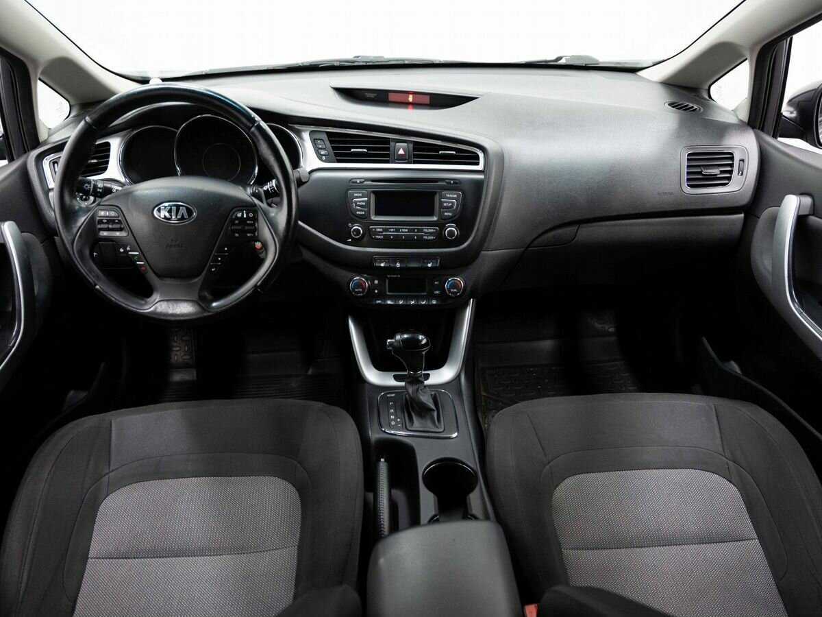 Купить Kia Ceed с пробегом. Фото: #13