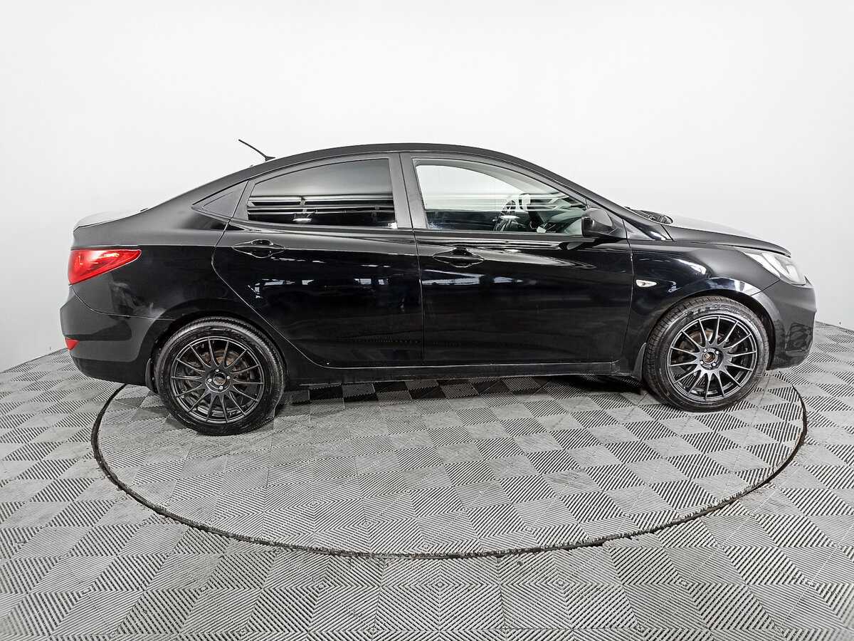 Купить Hyundai Solaris с пробегом. Фото: #3