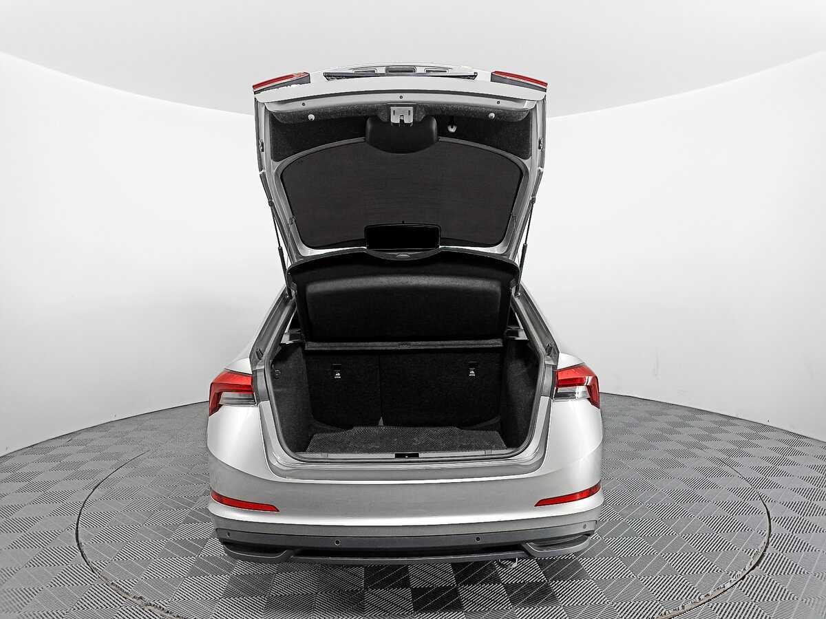 Купить Skoda Rapid с пробегом. Фото: #9