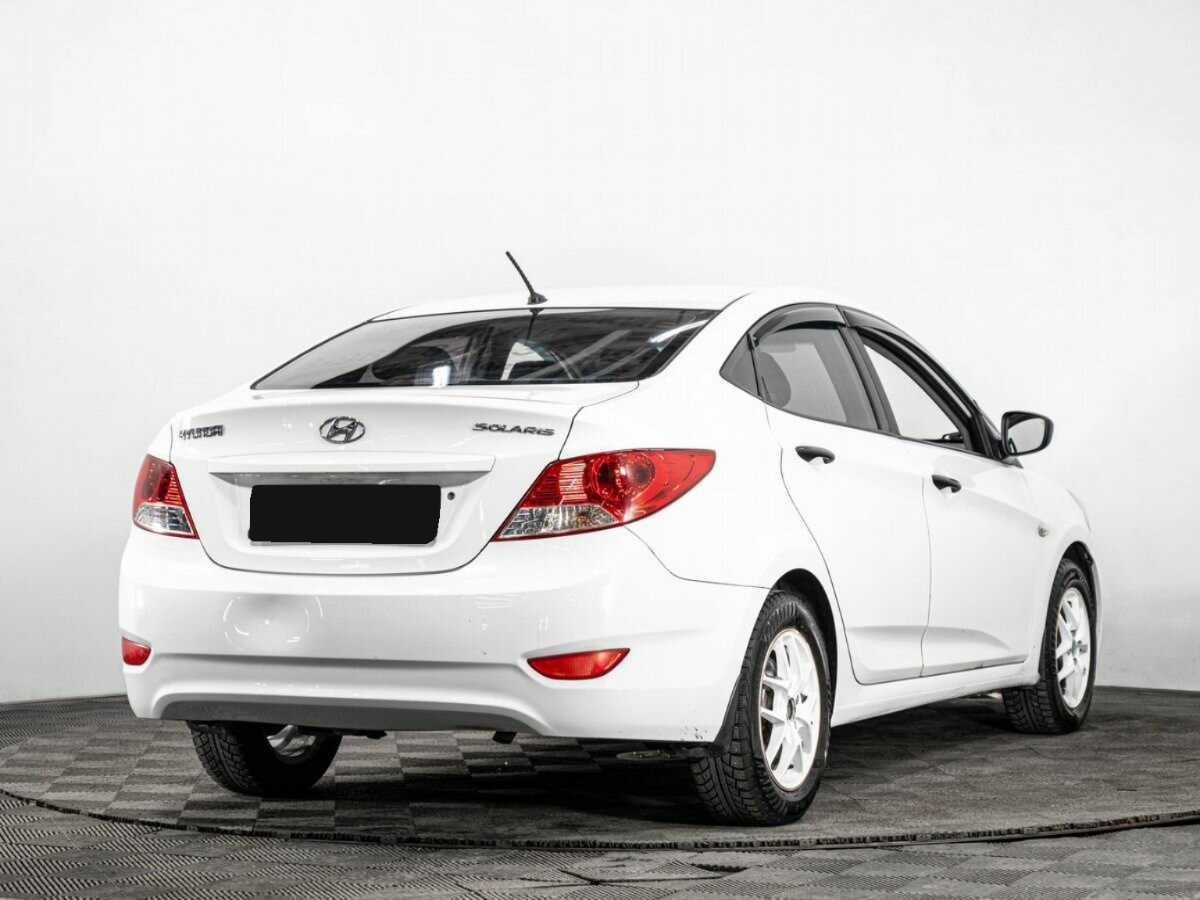 Купить Hyundai Solaris с пробегом. Фото: #3