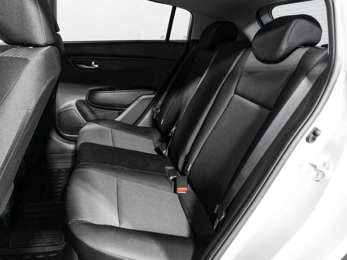 Купить Kia Rio с пробегом. Фото: #9