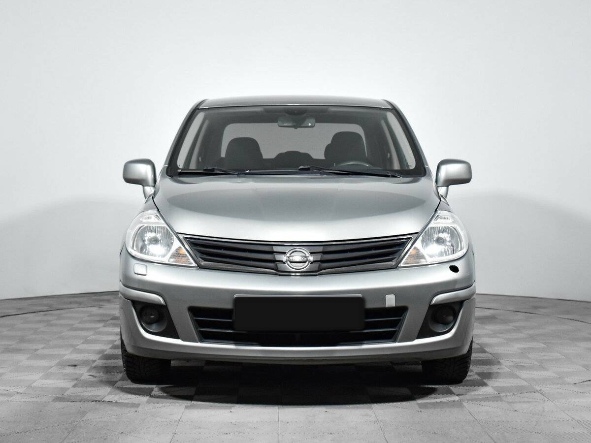 Купить Nissan Tiida с пробегом. Фото: #1