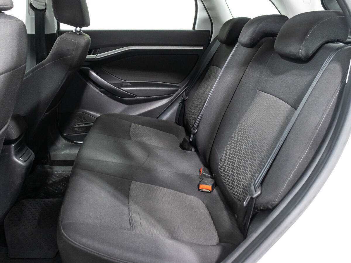 Купить Lada (ВАЗ) Vesta с пробегом. Фото: #9