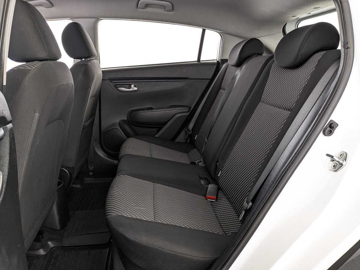 Купить Kia Rio с пробегом. Фото: #17