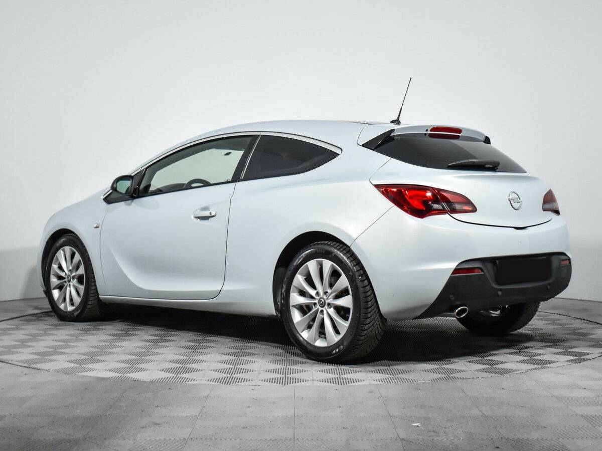 Купить Opel Astra с пробегом. Фото: #6