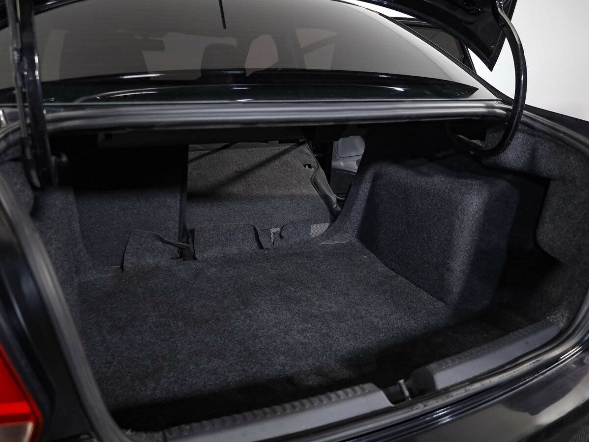 Купить Volkswagen Polo с пробегом. Фото: #19