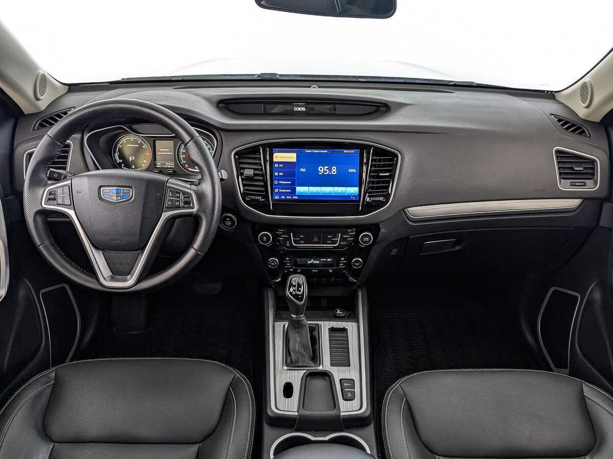 Купить Geely Emgrand X7 с пробегом. Фото: #13