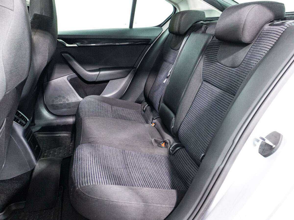Купить Skoda Octavia с пробегом. Фото: #8