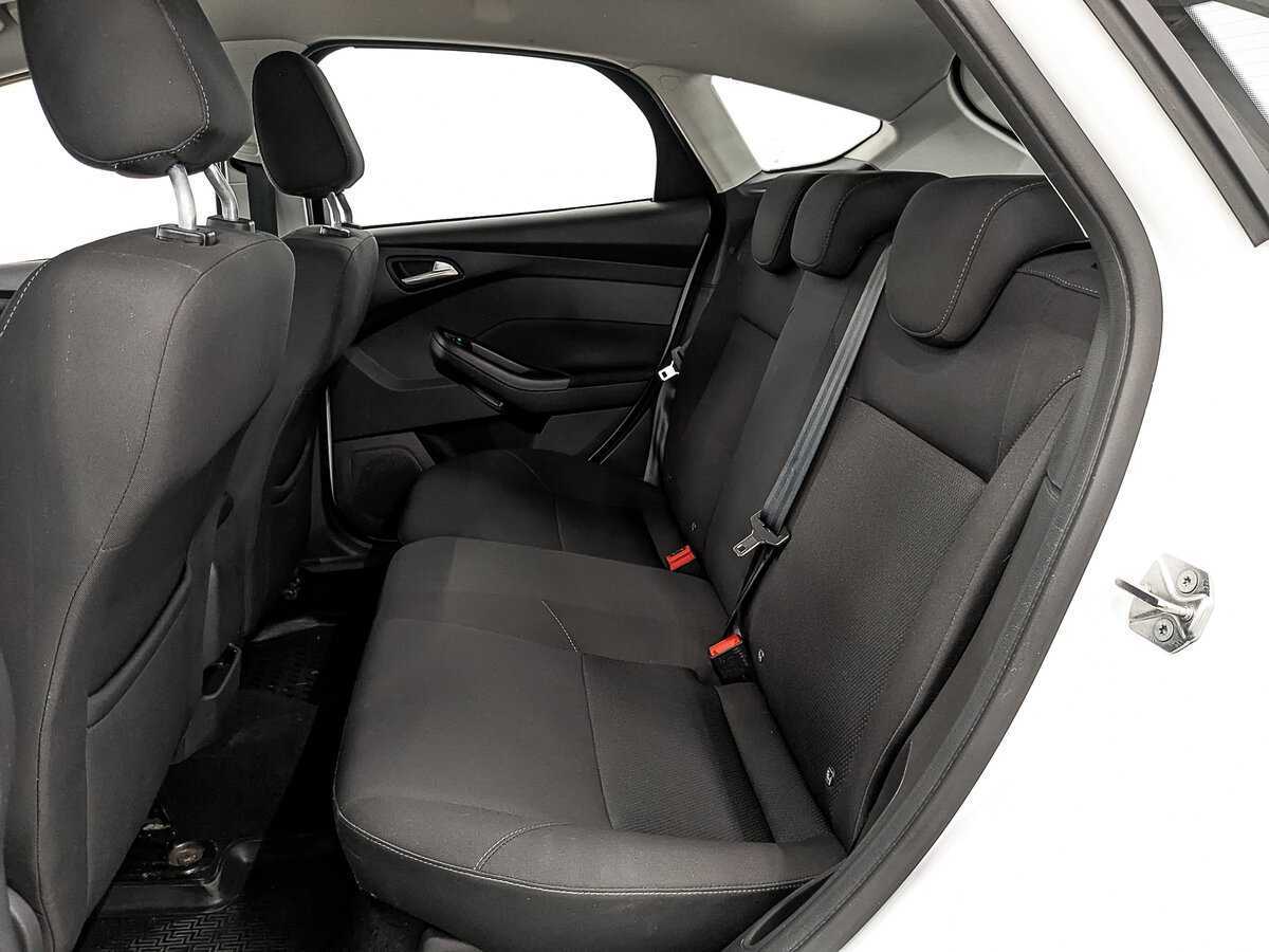Купить Ford Focus с пробегом. Фото: #15