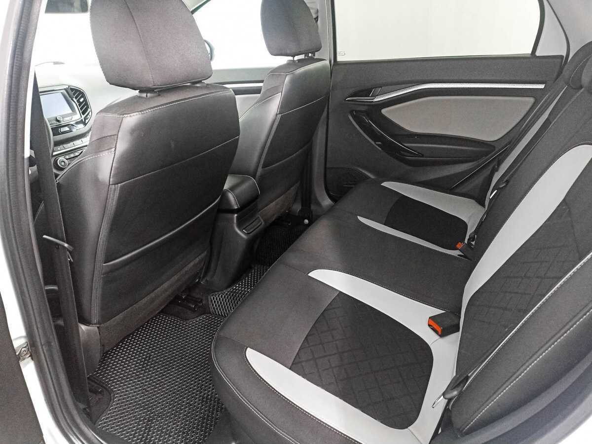 Купить Lada (ВАЗ) Vesta с пробегом. Фото: #9