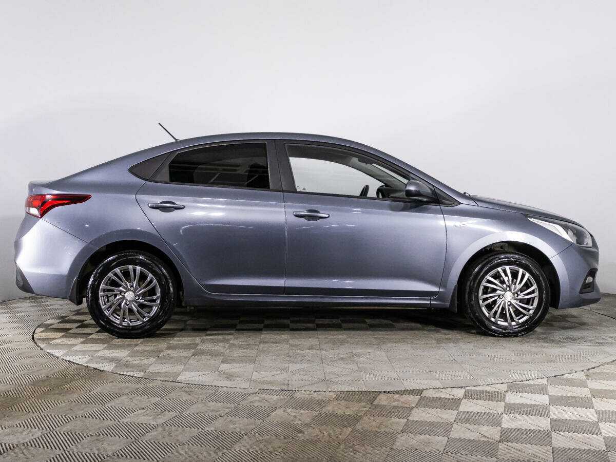 Купить Hyundai Solaris с пробегом. Фото: #3