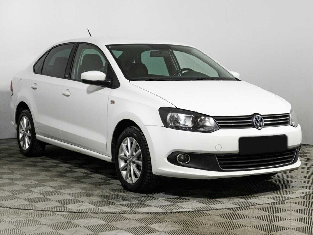 Купить Volkswagen Polo с пробегом. Фото: #2