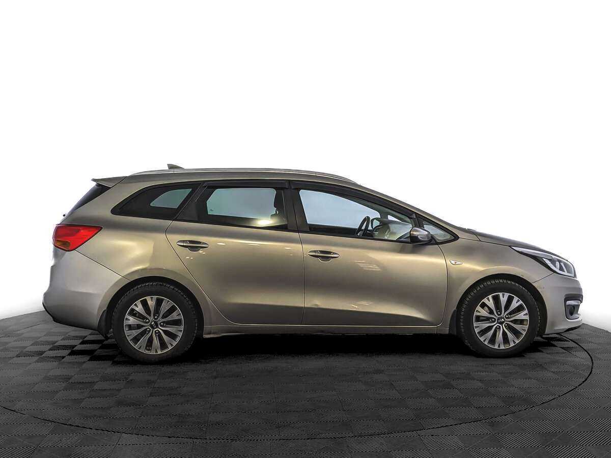 Купить Kia Ceed с пробегом. Фото: #3