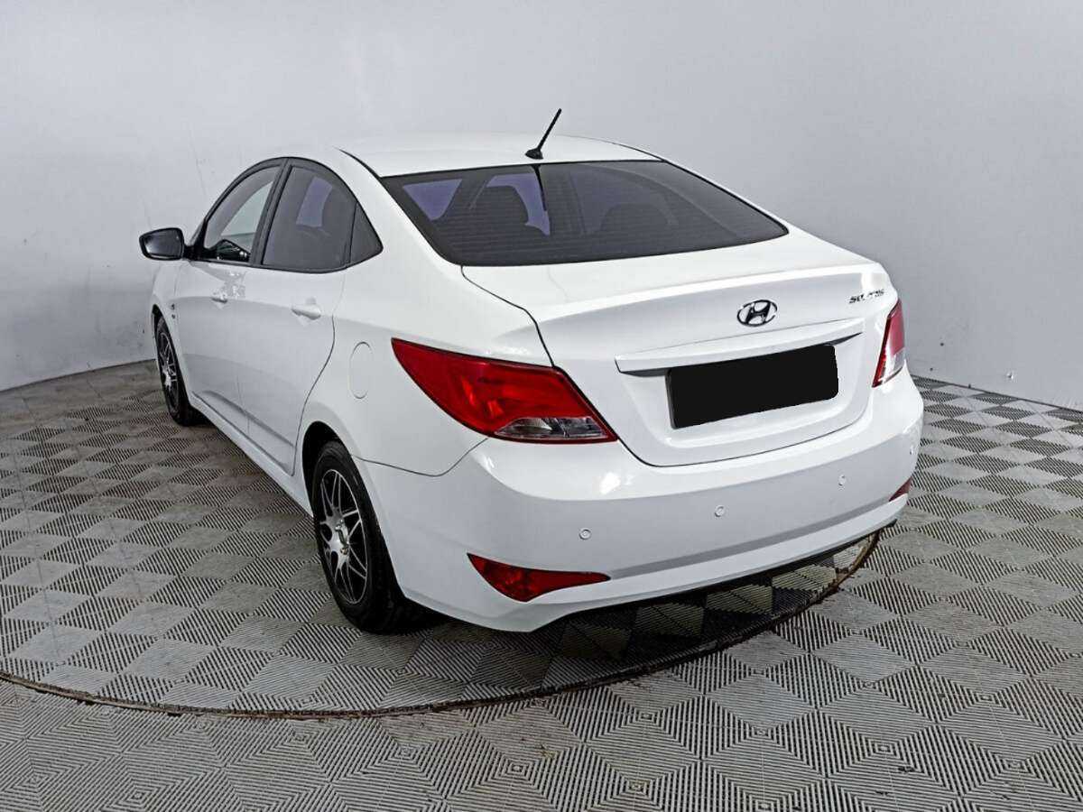 Купить Hyundai Solaris с пробегом. Фото: #6